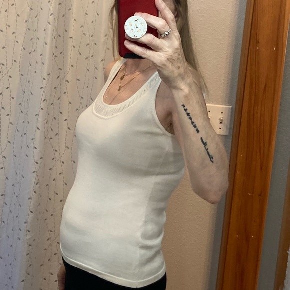 Banana Republic Cream Sweater Vest Size M - Picture 3 of 8